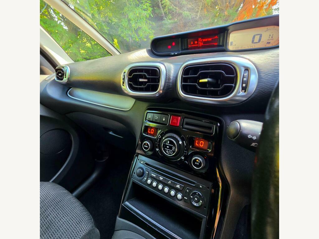Citroen C3 Picasso Selection White #25