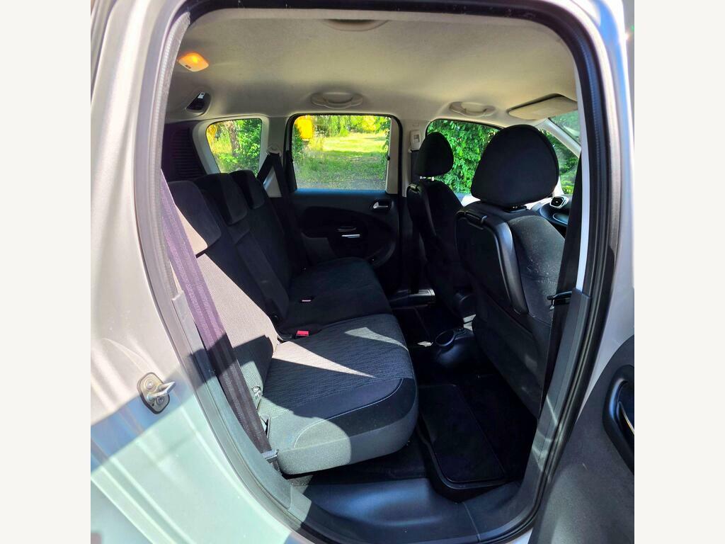 Citroen C3 Picasso Selection White #40