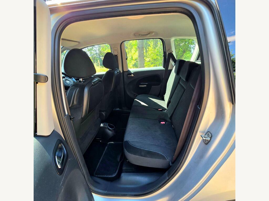 Citroen C3 Picasso Selection White #36