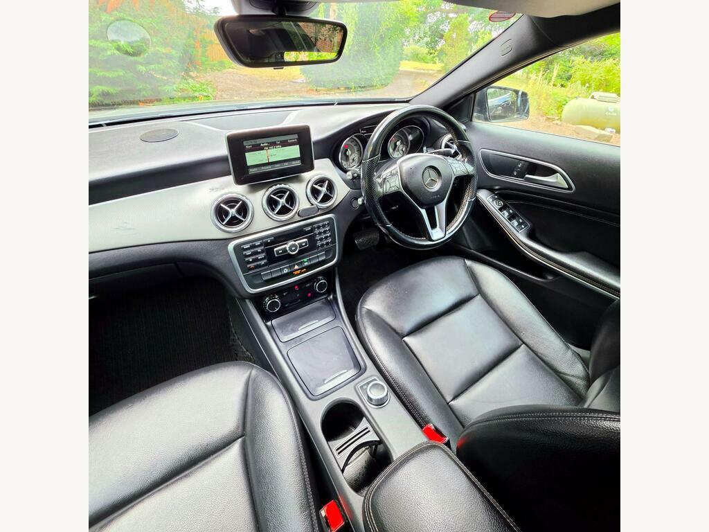 Mercedes-Benz GLA Class 2L Amg Line Blue #33