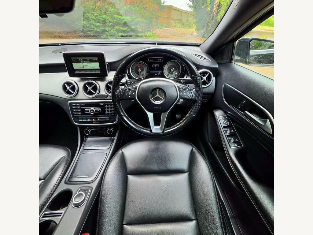 Mercedes-Benz GLA Class 2L Amg Line Blue #23