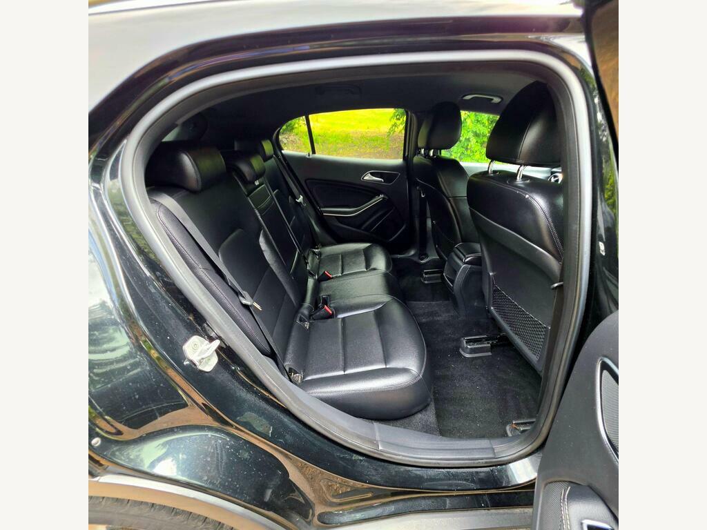 Mercedes-Benz GLA Class 2L Amg Line Blue #43