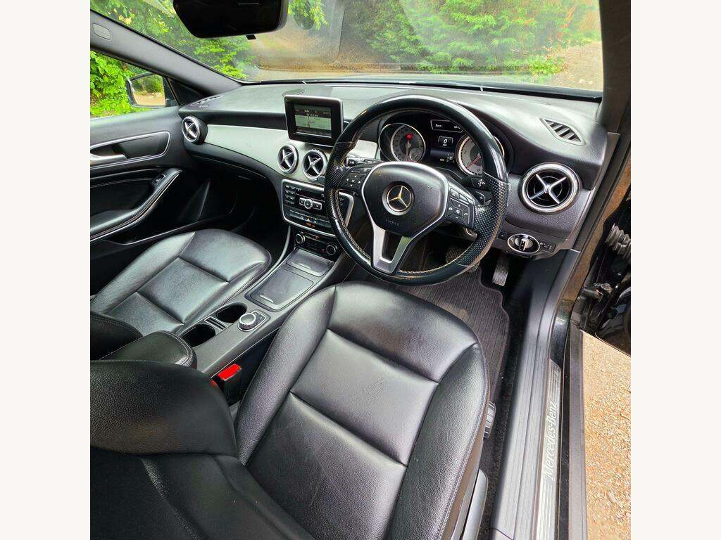 Mercedes-Benz GLA Class 2L Amg Line Blue #22