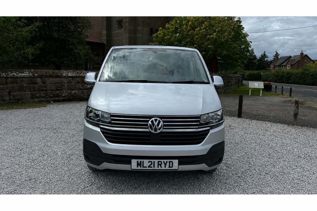 Volkswagen Transporter Shuttle Tdi Se Silver #2