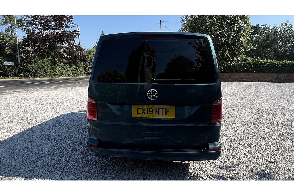 Volkswagen Transporter Shuttle Tdi Se  #6