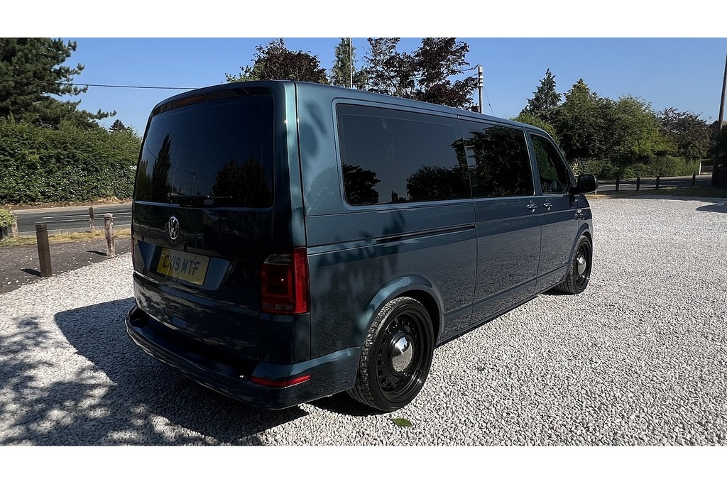 Volkswagen Transporter Shuttle Tdi Se  #4