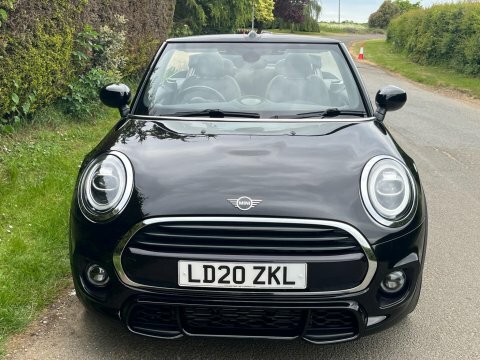 Mini Convertible 1.5 Cooper Sport Black #2