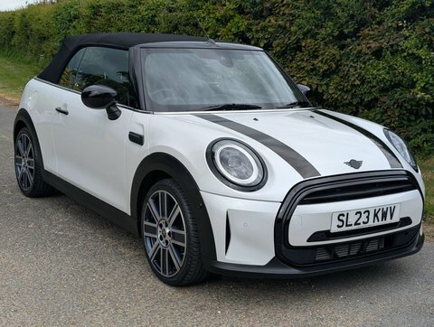 Mini Convertible 1.5 Cooper Exclusive SL23KWV White #5
