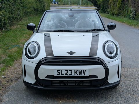 Mini Convertible 1.5 Cooper Exclusive SL23KWV White #6