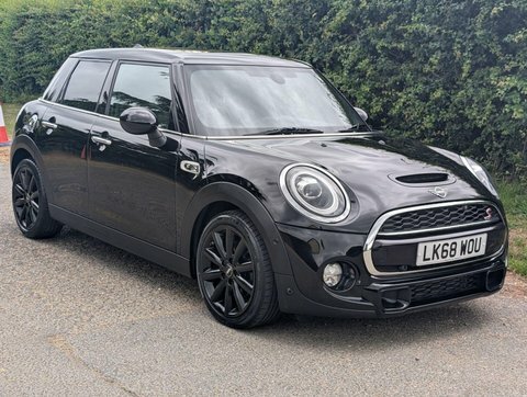Mini Hatch 2.0 Cooper S Black