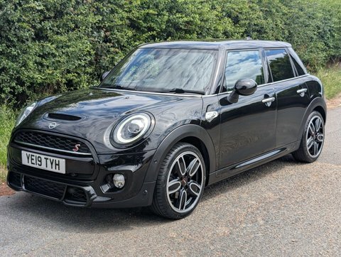 Mini Hatch 2.0 Cooper S YE19TYH Black #3