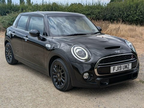 Mini Hatch 2.0 Cooper S FJ19UMZ Black