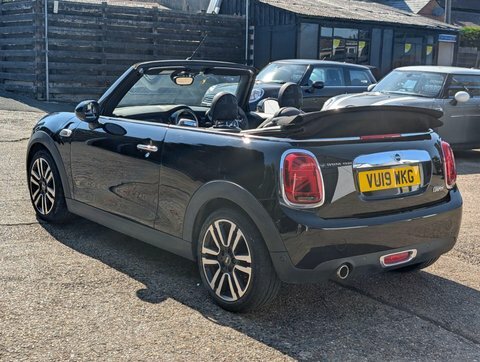 Mini Convertible 1.5 Cooper Exclusive Black #4