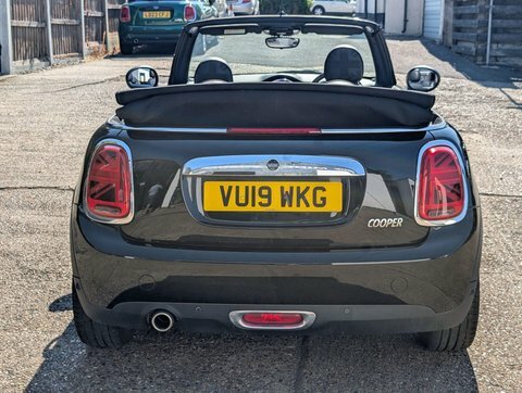 Mini Convertible 1.5 Cooper Exclusive Black #6