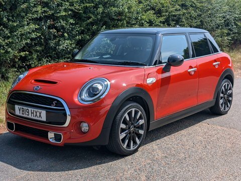 Mini Hatch 2.0 Cooper S YB19HXX Orange #3