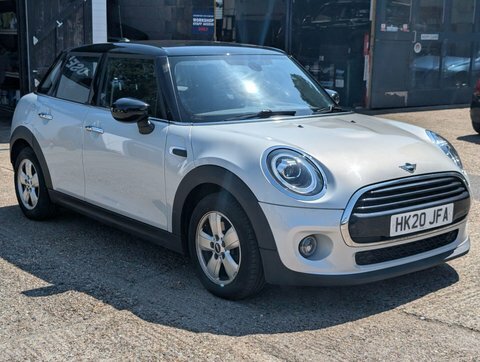 Mini Hatch 1.5 Cooper Classic Silver