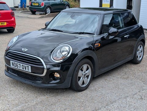 Mini Hatch 1.5 Cooper Euro Black #3