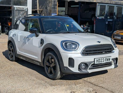 Mini Countryman 1.5 Cooper Classic White #2