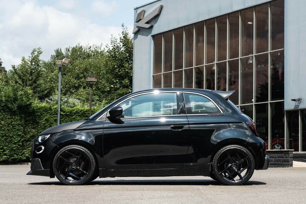 Fiat 500E 42Kwh Red Hatchback 118 Ps Black #5