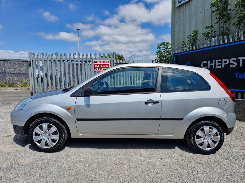 Ford Fiesta 1.25 Finesse Silver #4