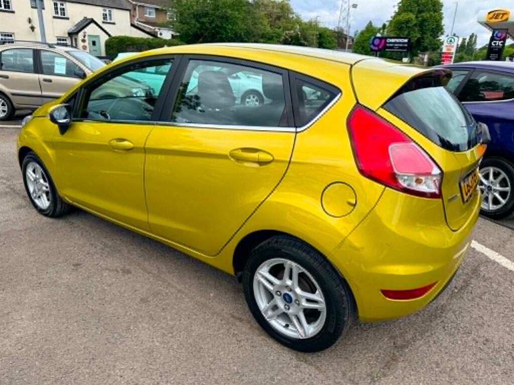Ford Fiesta 1.5 Tdci Zetec Euro 5 Yellow #4