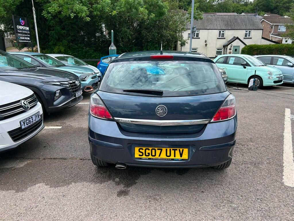 Vauxhall Astra Sxi Blue #3