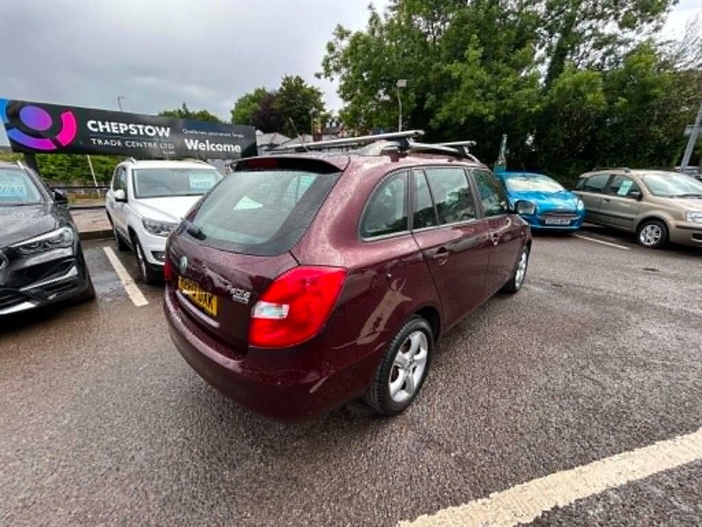 Skoda Fabia 1.6 Tdi Se Euro 5 Red #2