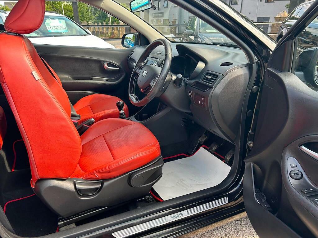 Volkswagen Golf Golf Gtd Black #8