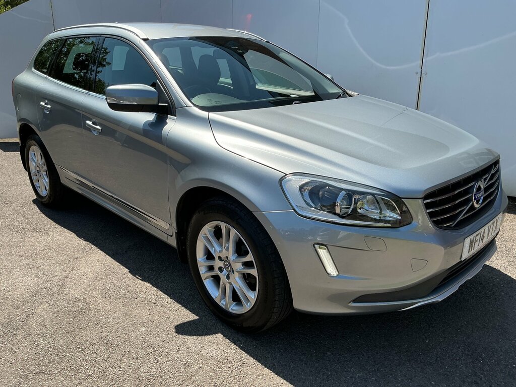 Volvo XC60 2.4 D5 Se Lux Nav Suv Geartronic Awd Eu Silver #4