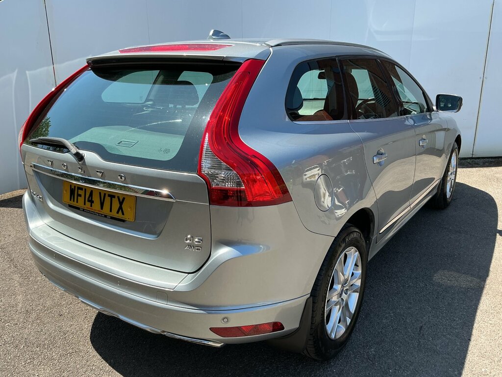 Volvo XC60 2.4 D5 Se Lux Nav Suv Geartronic Awd Eu Silver #6