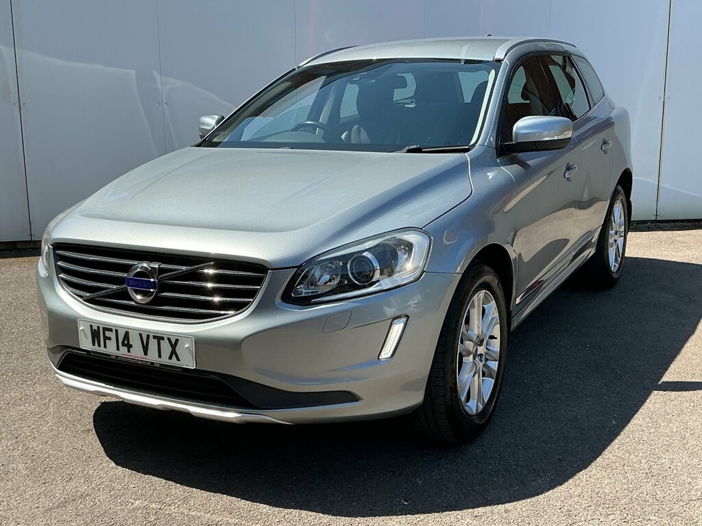 Volvo XC60 2.4 D5 Se Lux Nav Suv Geartronic Awd Eu Silver #3