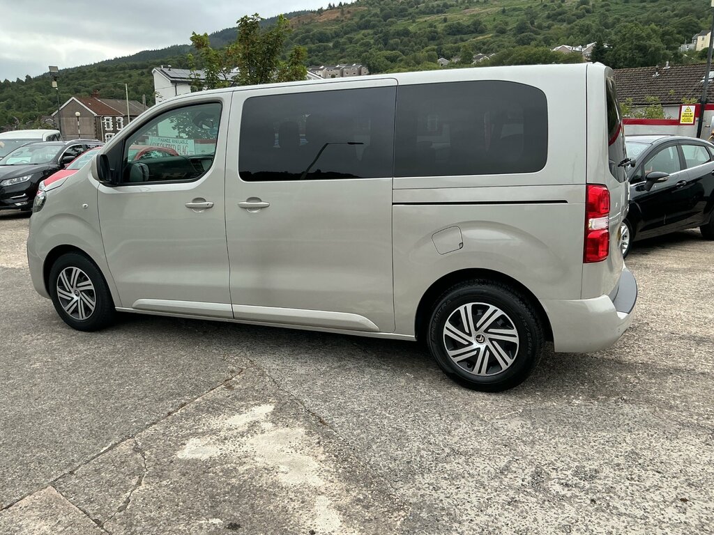 Citroen SpaceTourer Feel M Bluehdi Ss White #7