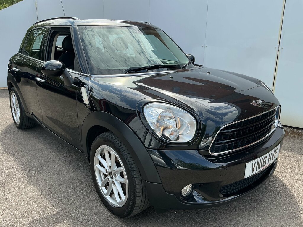 Mini Countryman 1.6 Cooper D Business Edition Suv Manua Black #4