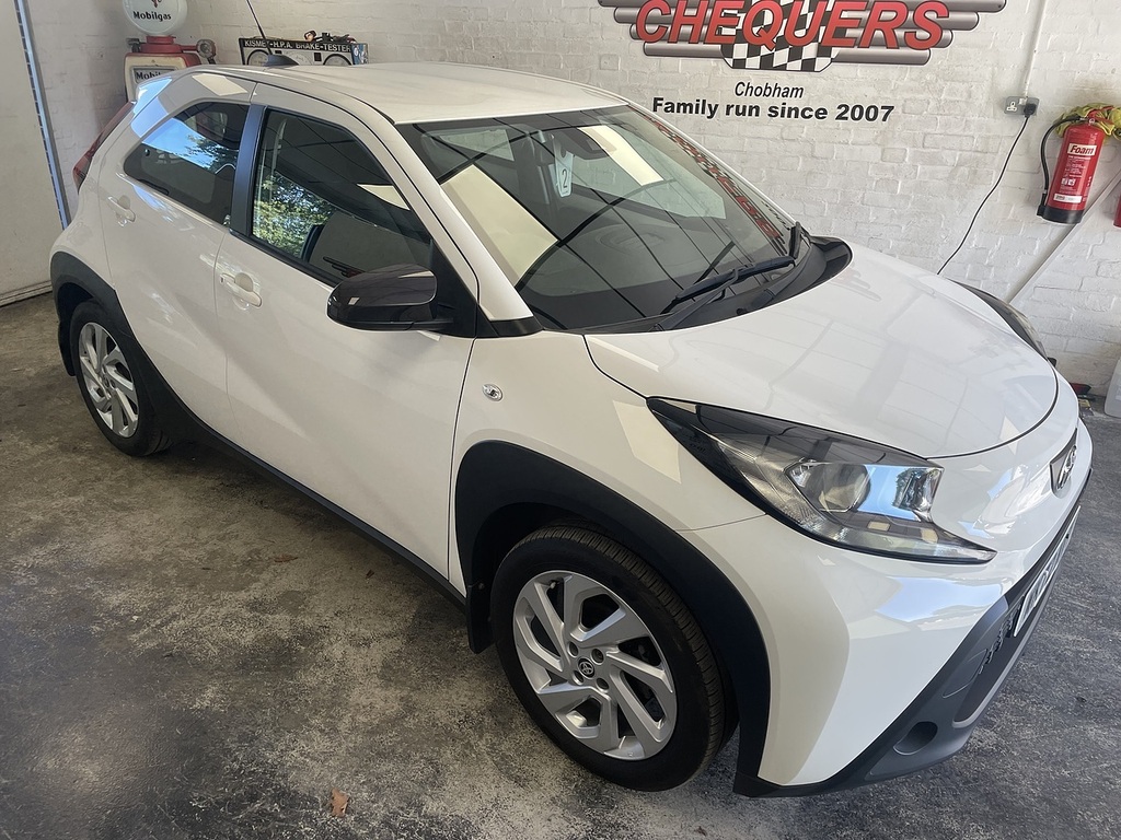 Toyota Aygo X Vvt-i Pure White #2