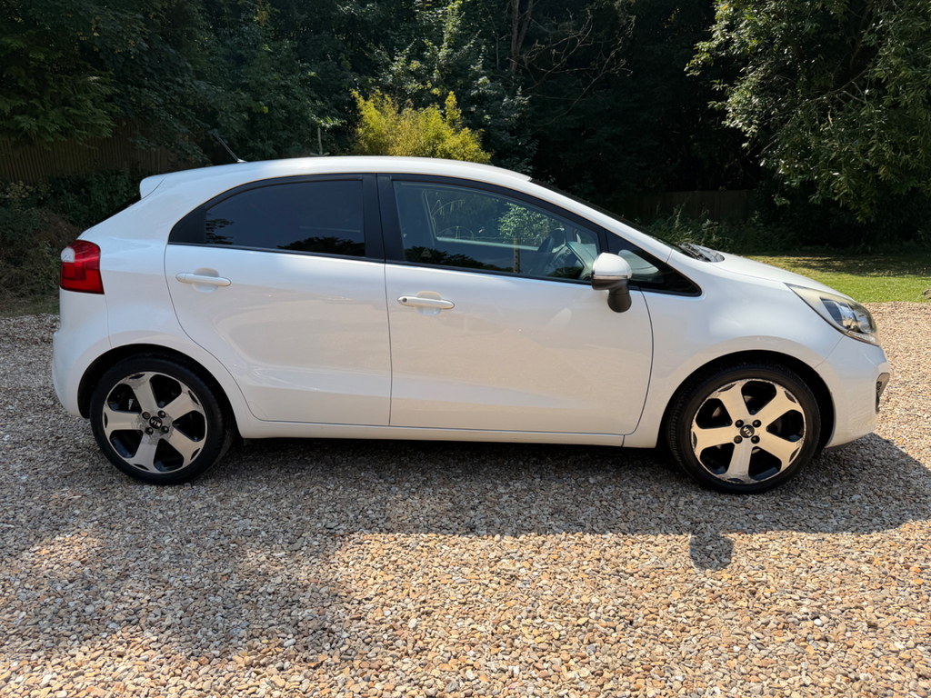 Kia RIO 1.4 3 Hatchback Euro 5 107 Bhp  #4