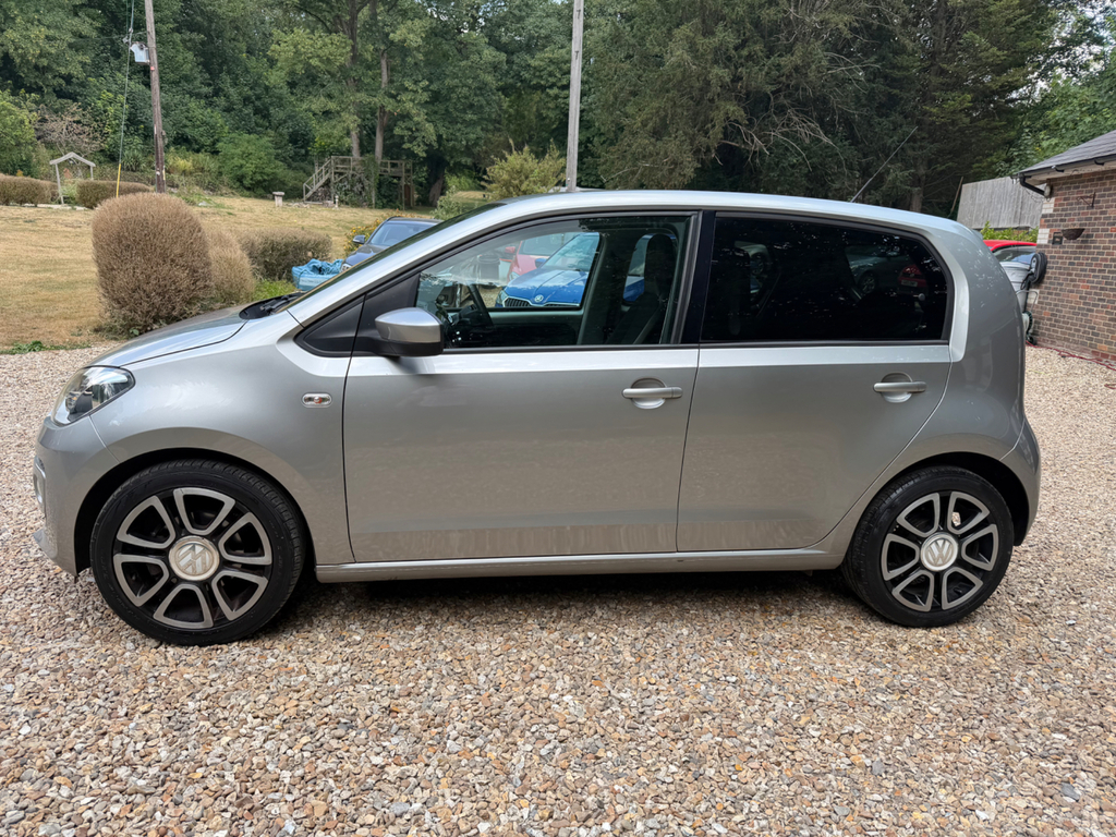 Volkswagen Up 1.0 High Hatchback Euro 5 75 Ps  #4