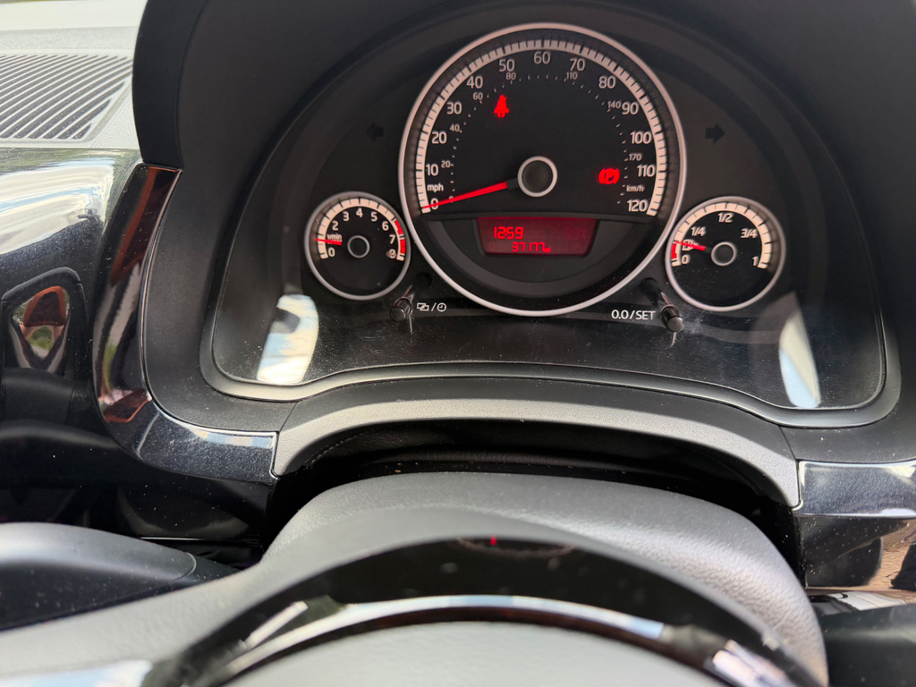 Volkswagen Up  Black #10