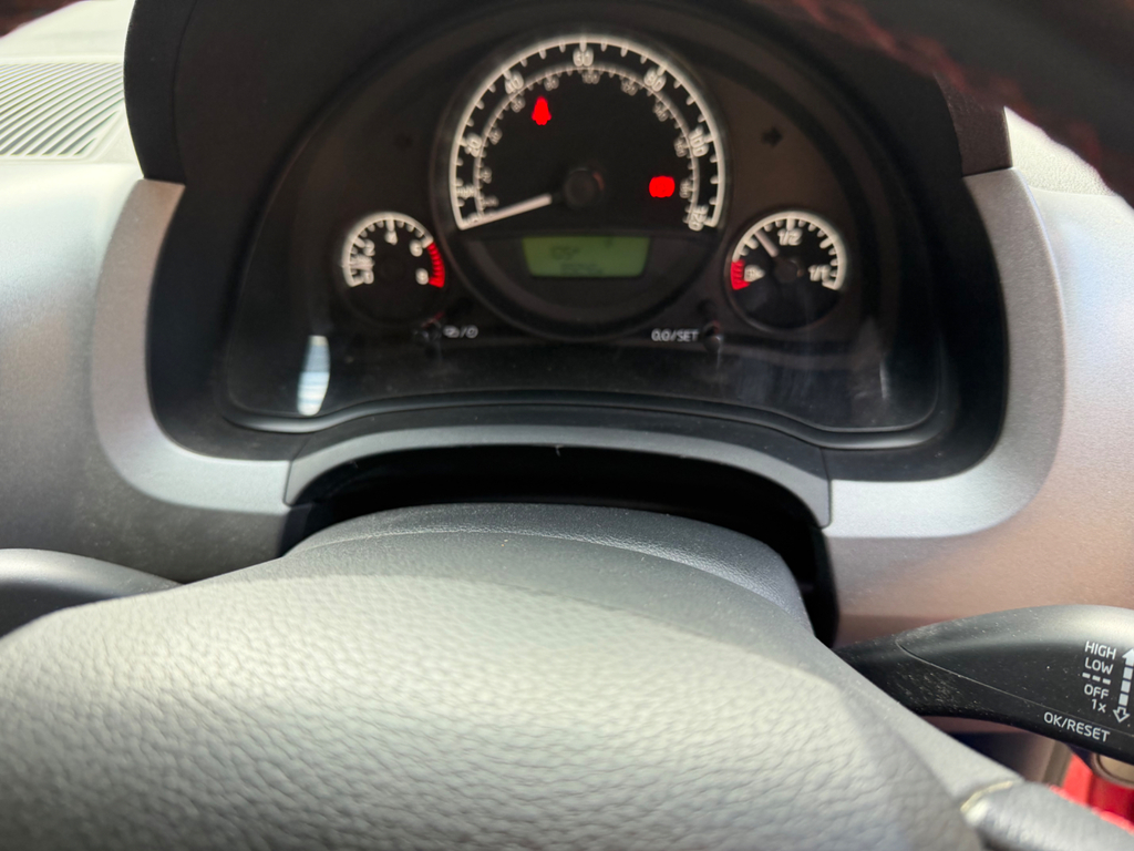 Skoda Citigo Elegance White #10