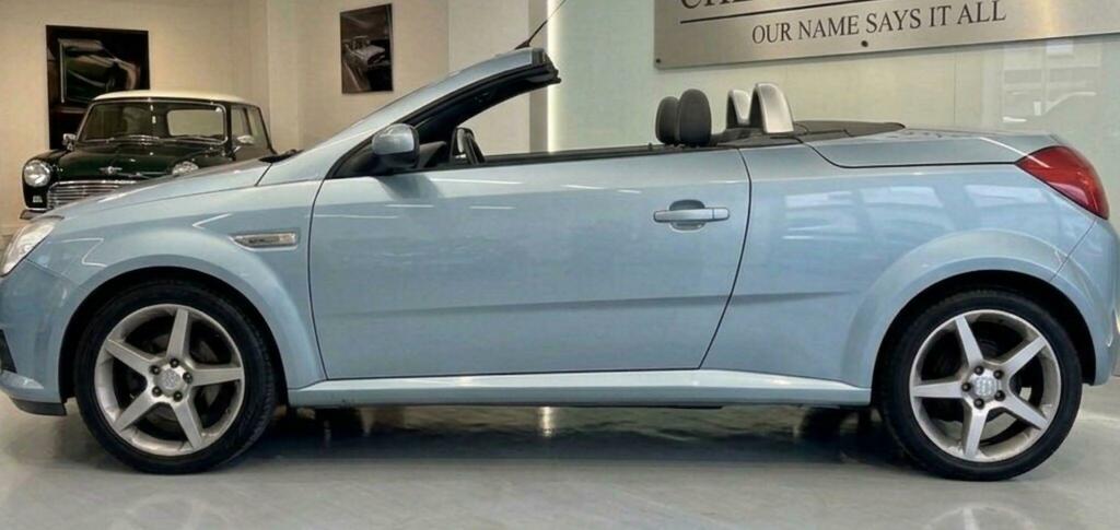 Vauxhall Tigra Exclusiv Silver #2