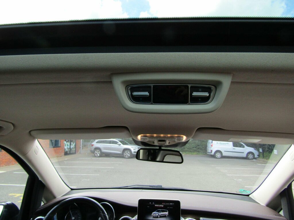 Mercedes-Benz V Class V220d Bluetec Sport G-tronic Black #24