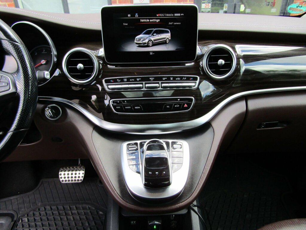 Mercedes-Benz V Class V220d Bluetec Sport G-tronic Black #15