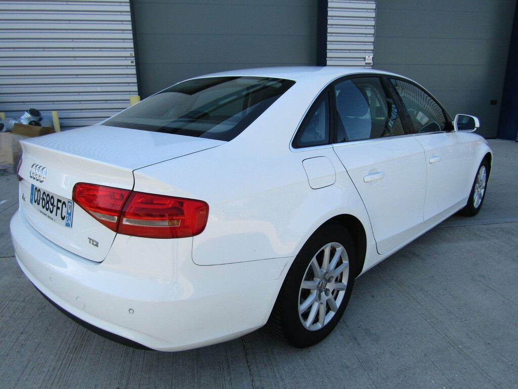 Audi A4 2.0 Tdi Se Saloon Lhd White #4