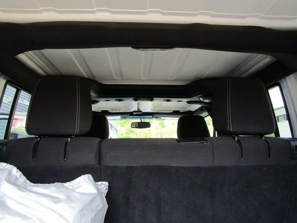 Jeep Wrangler 2.8 Crd Overland 2014 White #27