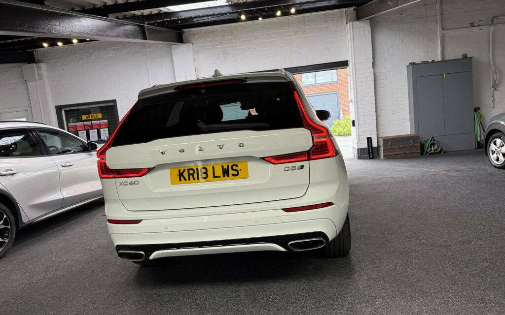 Volvo XC60 2.0 D5 Powerpulse R-design Awd Euro 6 S S White #4