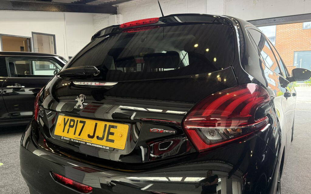 Peugeot 208 1.2 Puretech Gt Line Euro 6 S S YP17JJE Black #4