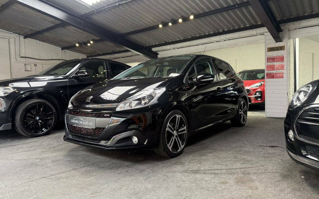 Peugeot 208 1.2 Puretech Gt Line Euro 6 S S YP17JJE Black #2