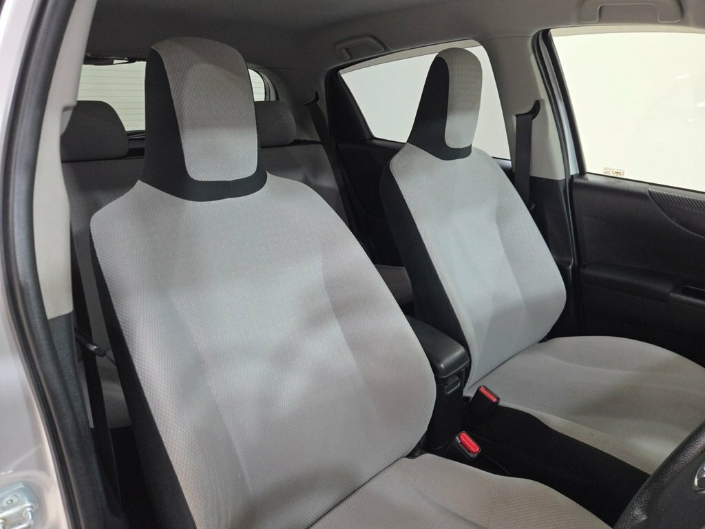 Toyota Vitz 1.3 2dr White #23