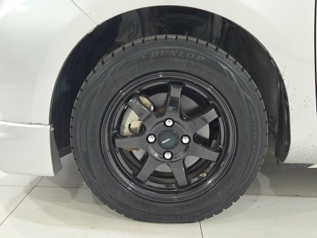 Toyota Vitz 1.3 2dr White #12