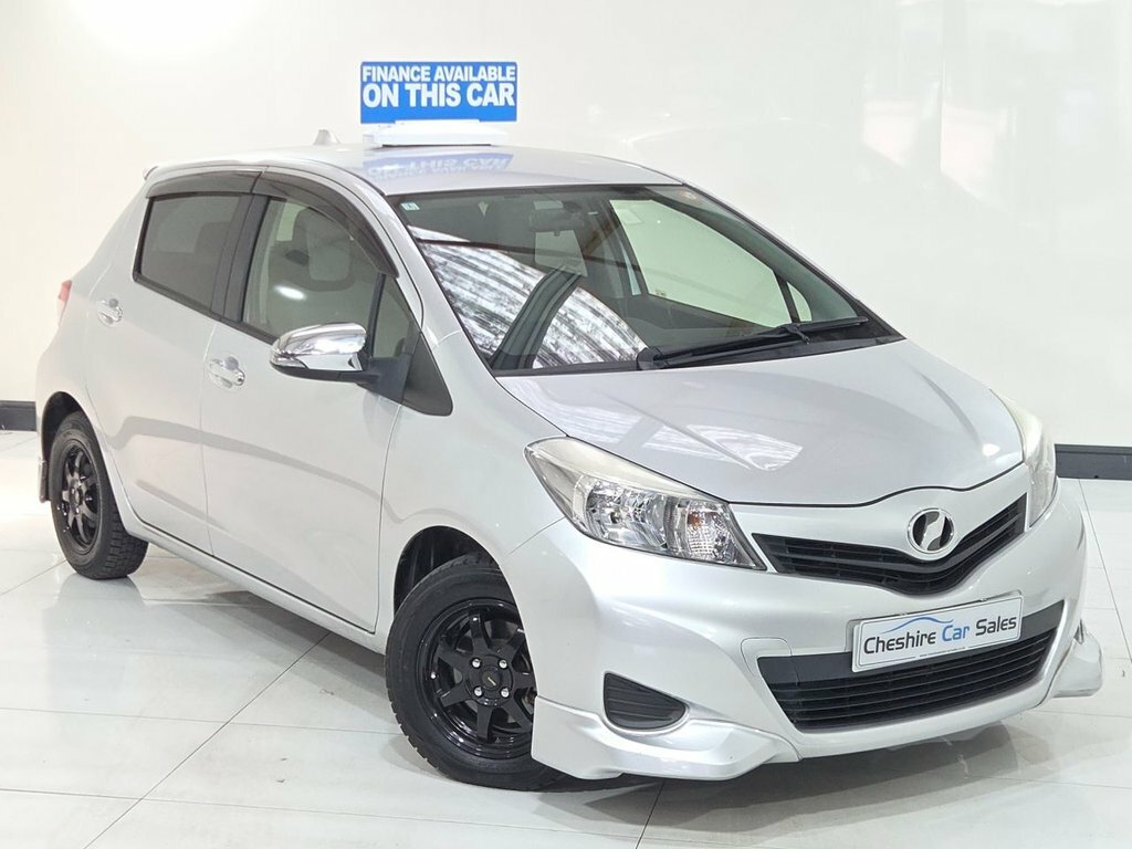 Toyota Vitz Hatchback Silver #2