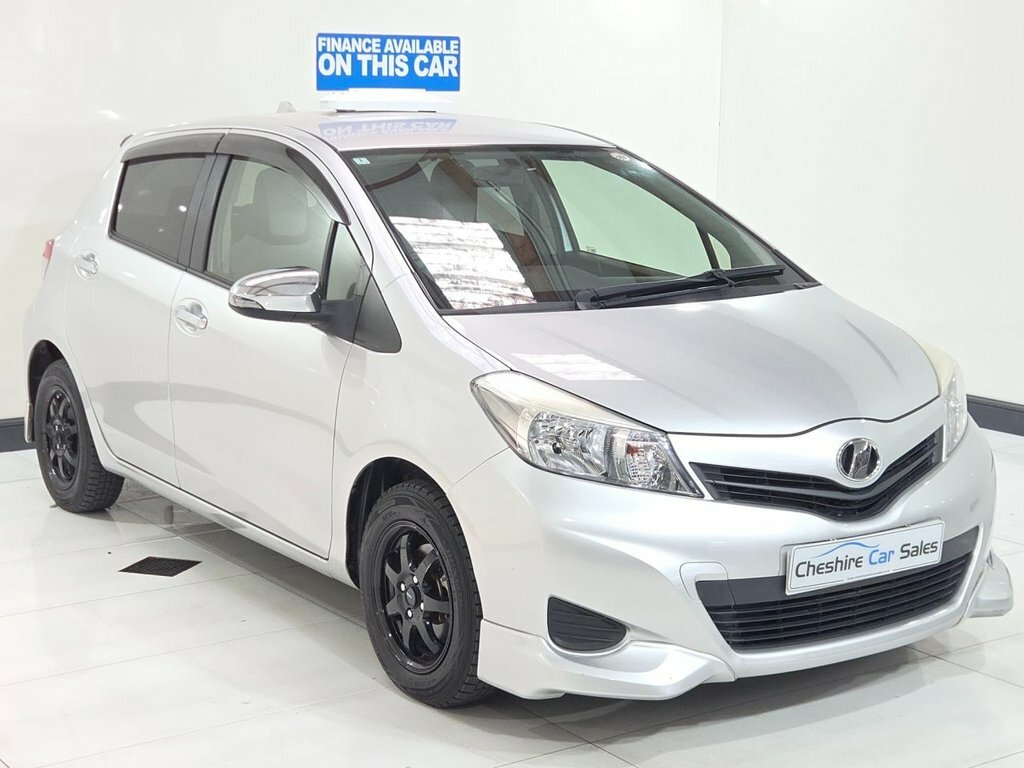 Toyota Vitz Hatchback Silver #5